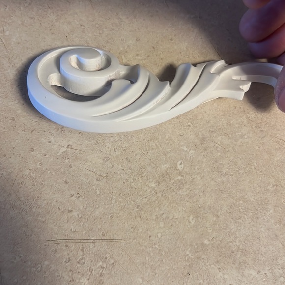 Wall decor moulding - painted white 5"W X 2 1/2"H - Picture 4 of 5